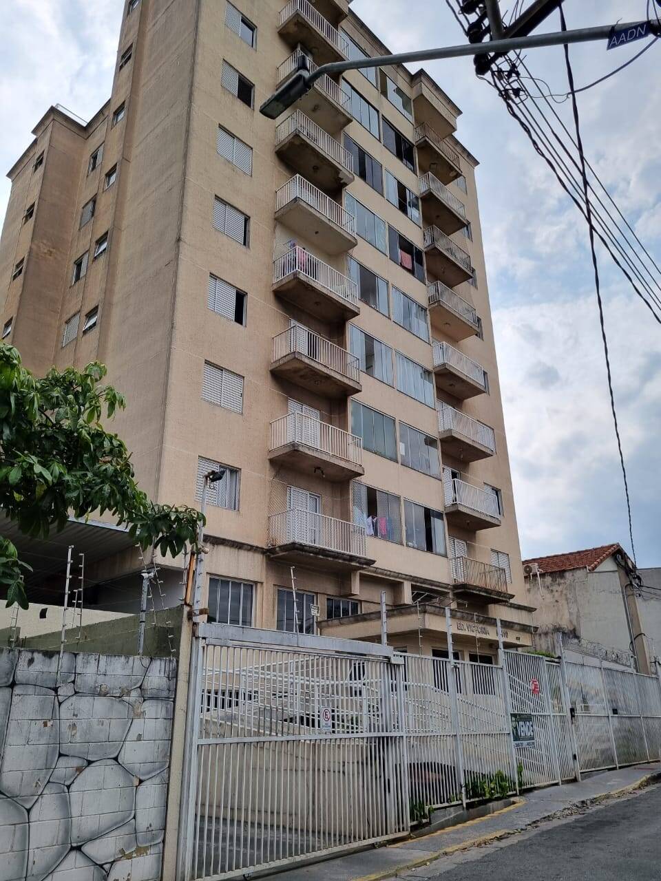 #21 - Apartamento para Venda em Carapicuíba - SP