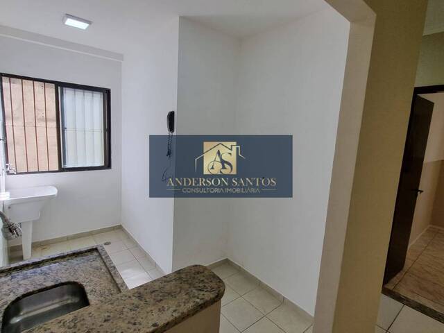 #48 - Apartamento para Venda em Carapicuíba - SP