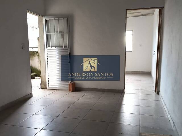 Casa para Venda em Carapicuíba - 2